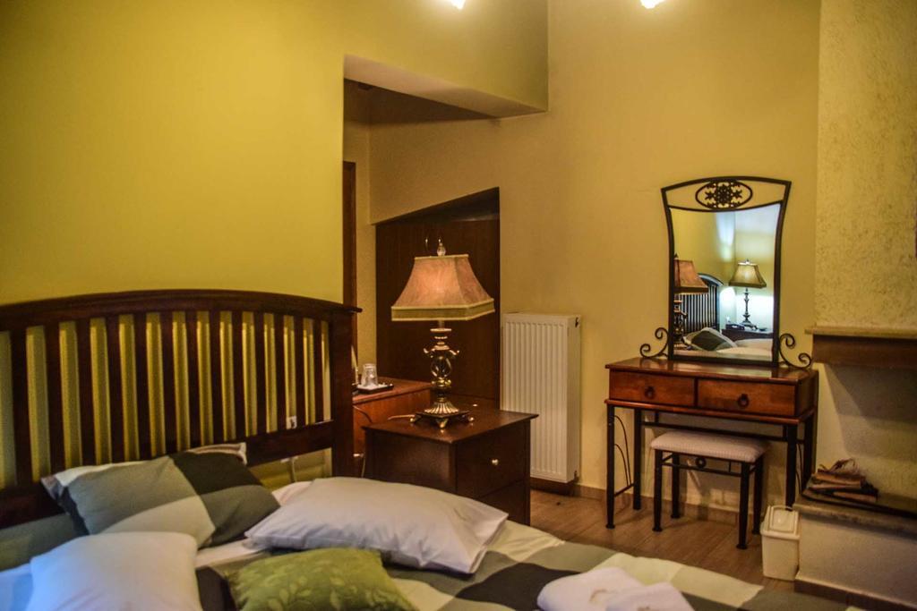 Aetoma Suites Synikia Mesi Trikalon Luaran gambar