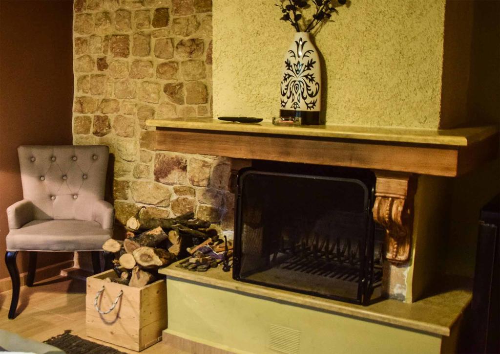 Aetoma Suites Synikia Mesi Trikalon Luaran gambar